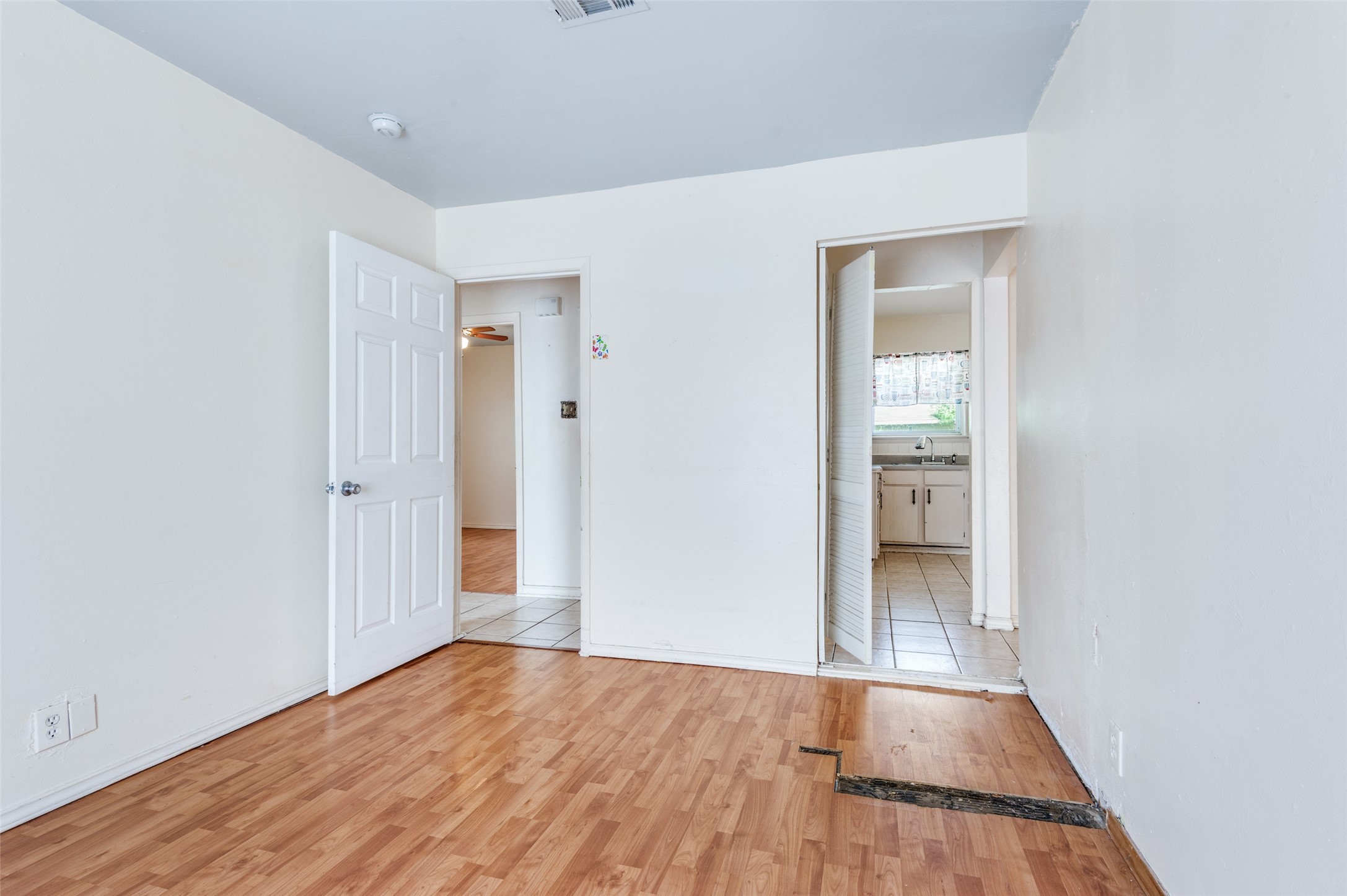 718 Susan Drive Arlington TX 76010