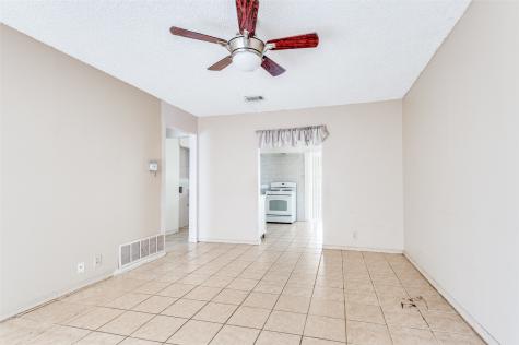 718 Susan Drive Arlington TX 76010