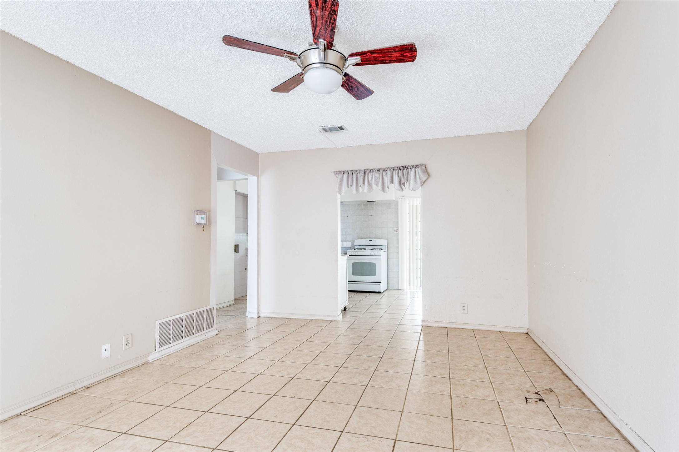 718 Susan Drive Arlington TX 76010