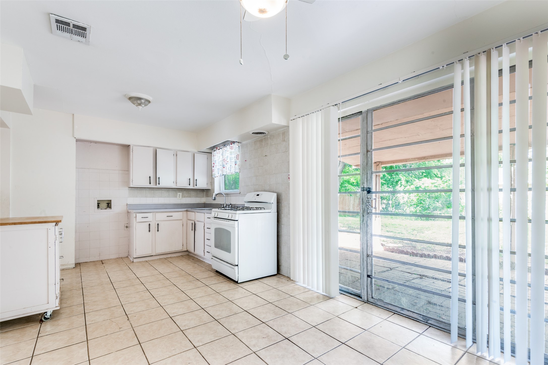 718 Susan Drive Arlington TX 76010