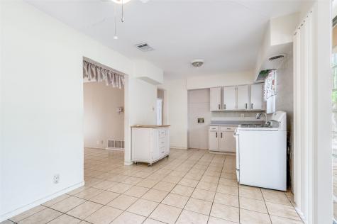 718 Susan Drive Arlington TX 76010