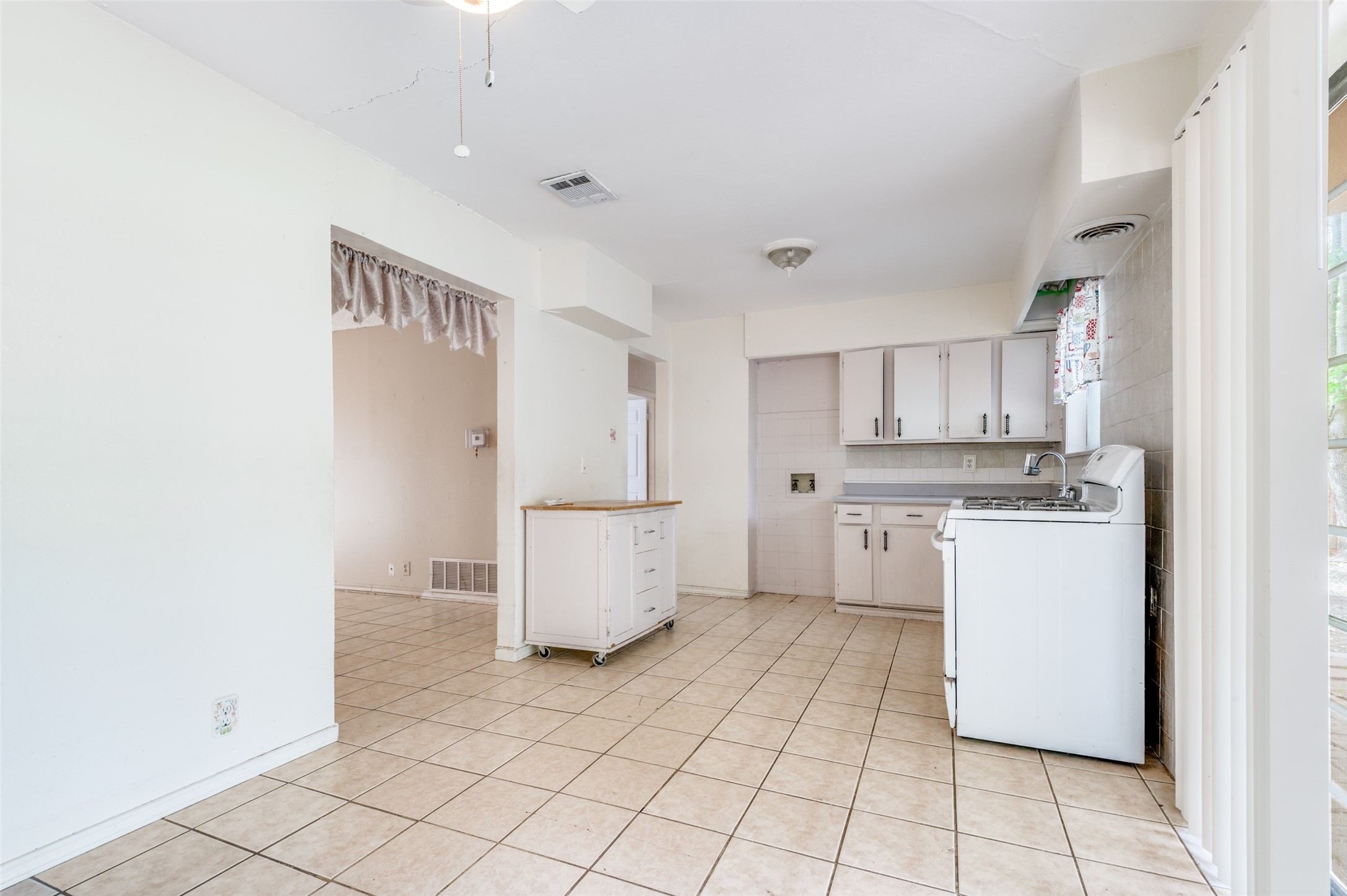 718 Susan Drive Arlington TX 76010