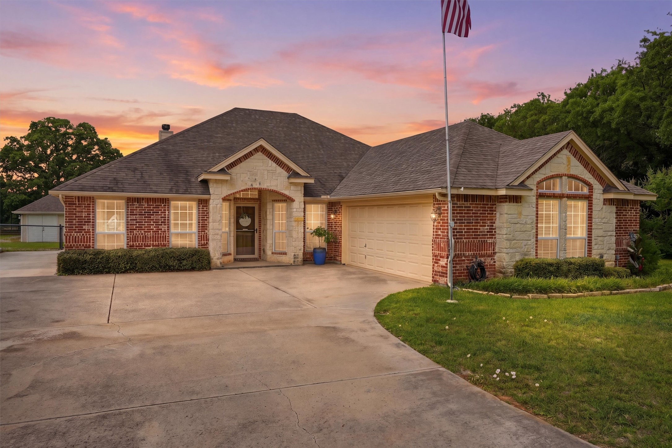 224 Hidden Creek Loop Weatherford TX 76085