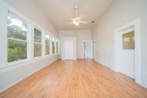 100 W Groves Street Big Sandy TX 75755