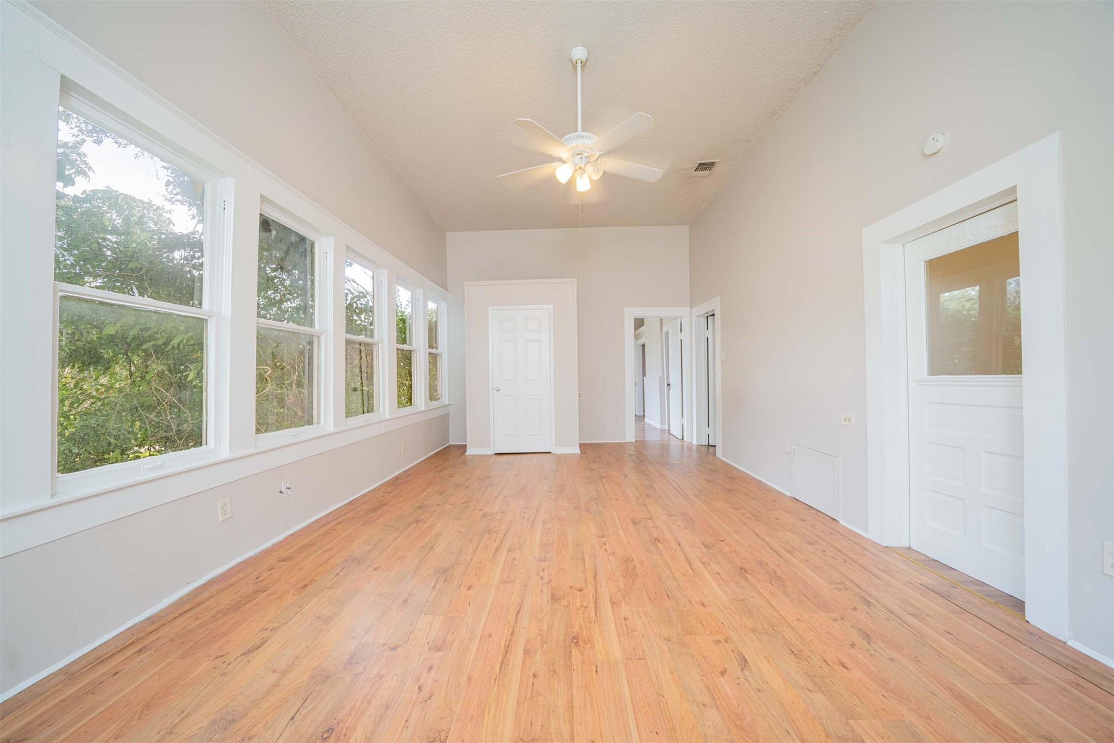 100 W Groves Street Big Sandy TX 75755