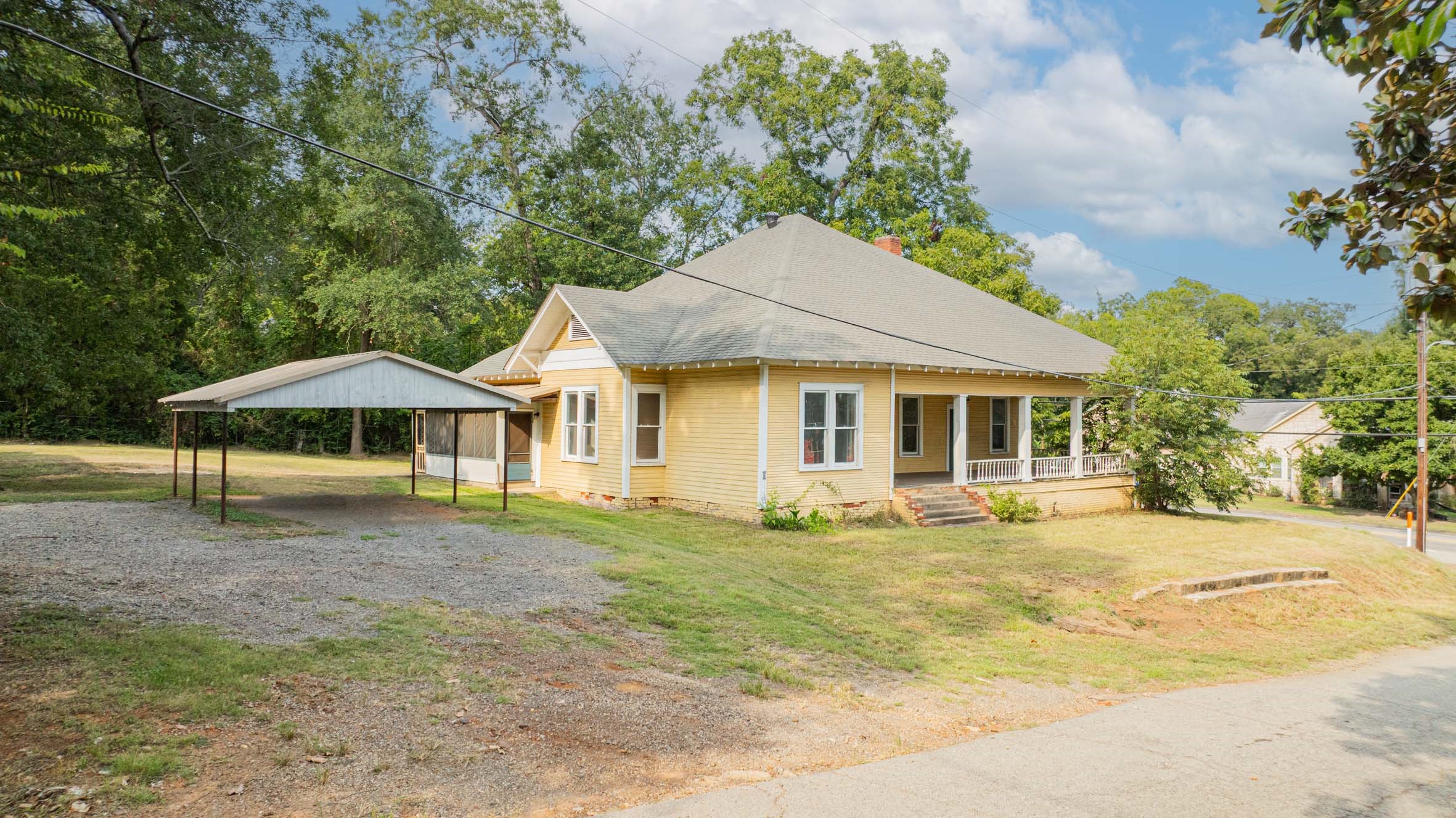 100 W Groves Street Big Sandy TX 75755