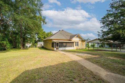 100 W Groves Street Big Sandy TX 75755