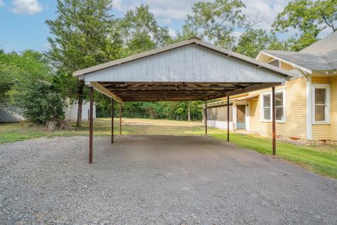 100 W Groves Street Big Sandy TX 75755