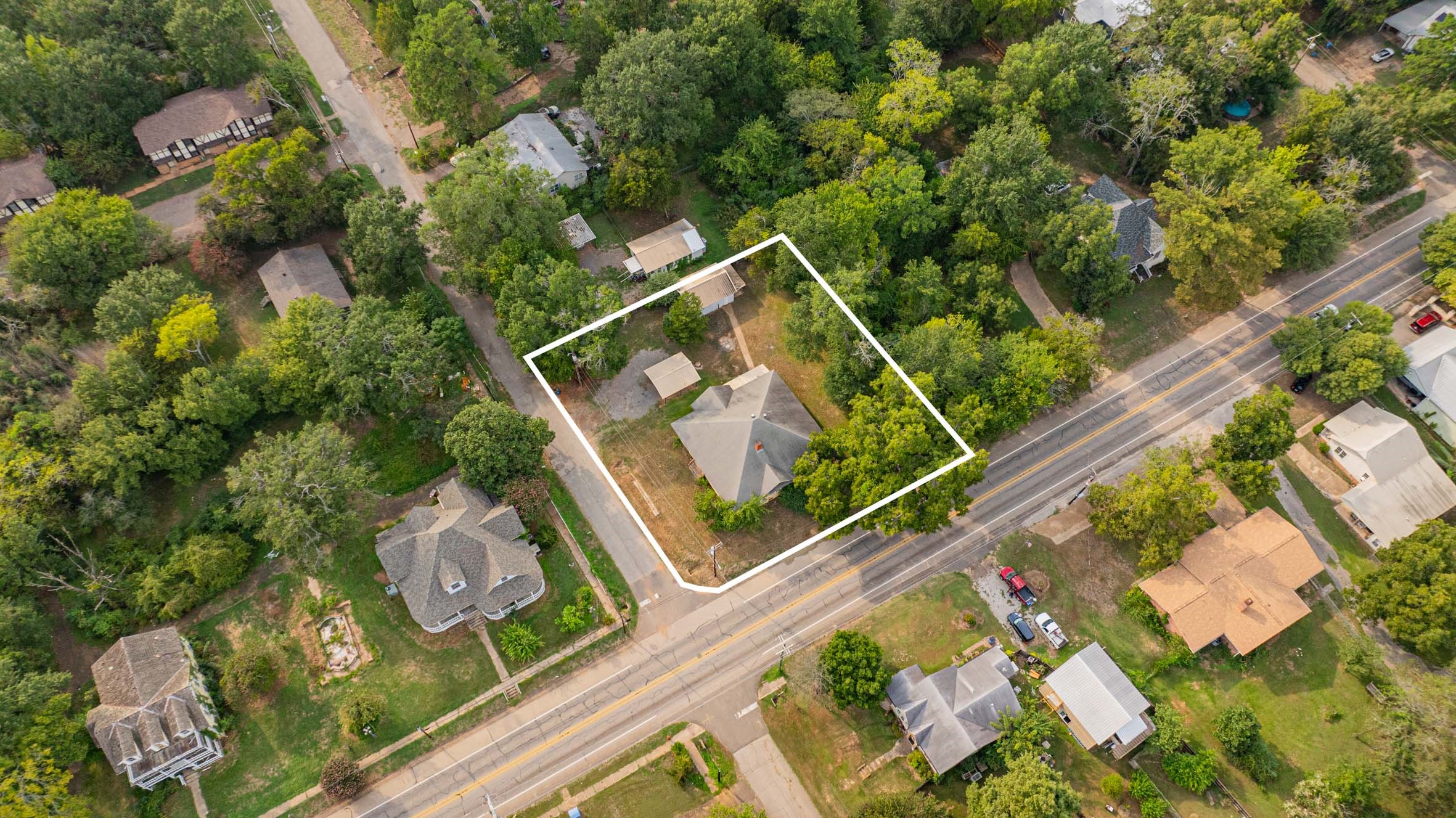 100 W Groves Street Big Sandy TX 75755