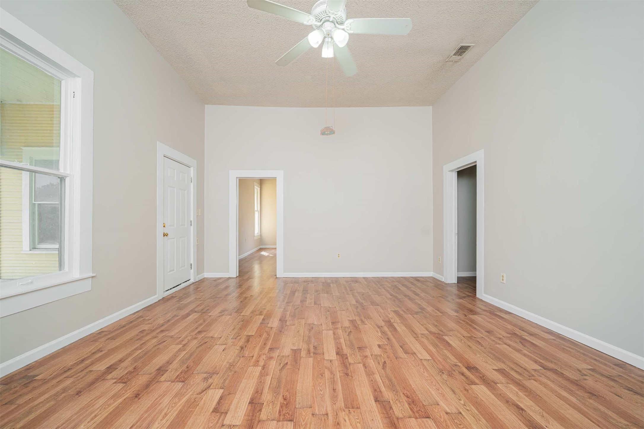 100 W Groves Street Big Sandy TX 75755