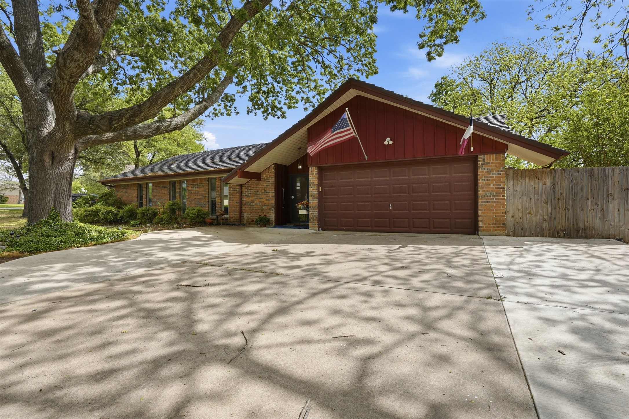 1233 Greenbriar Lane Cleburne TX 76033