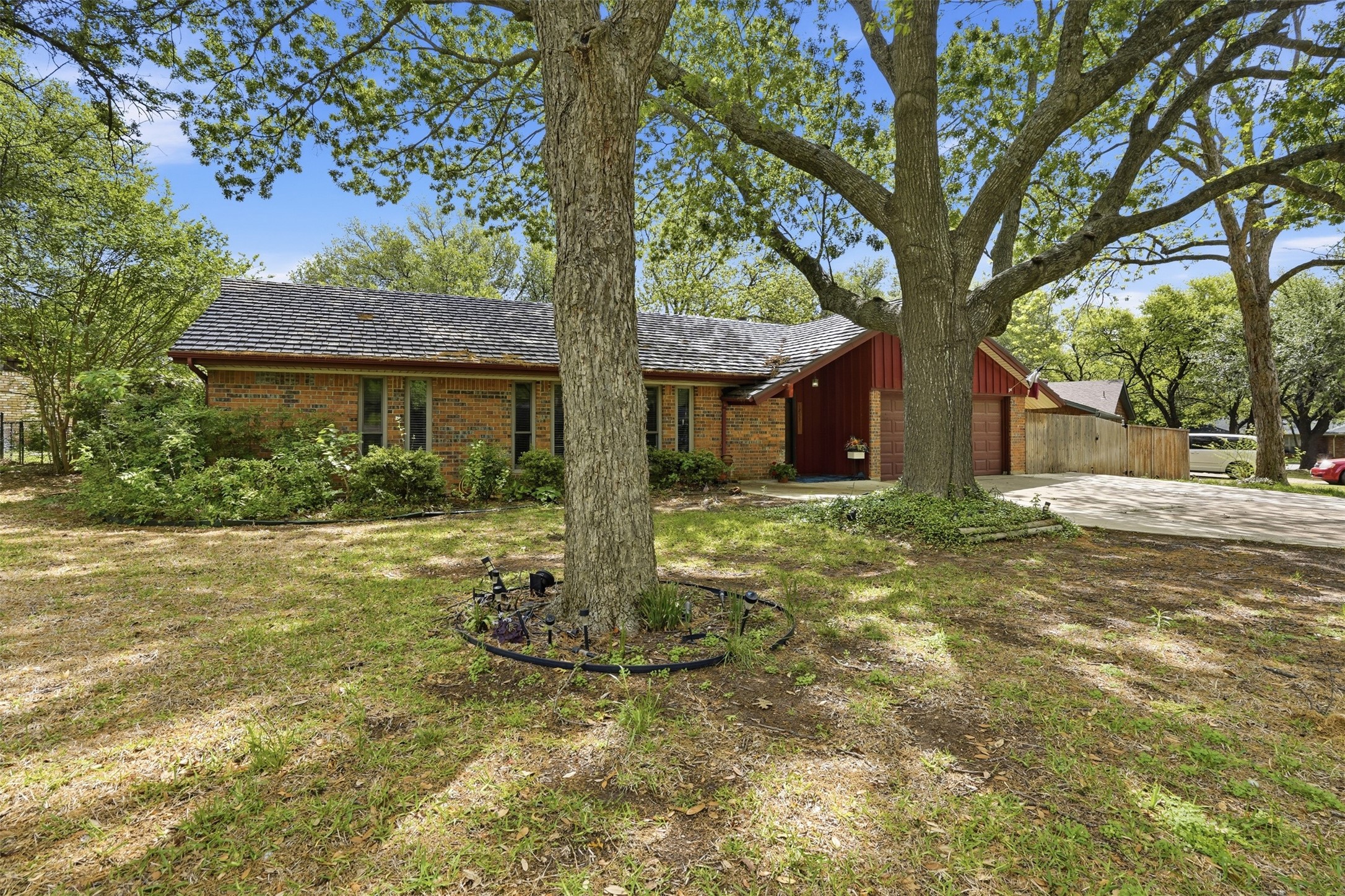 1233 Greenbriar Lane Cleburne TX 76033