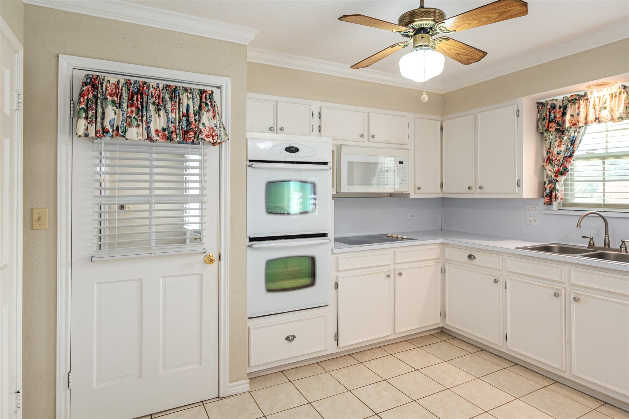 11608 State Highway 19 N Athens TX 75752