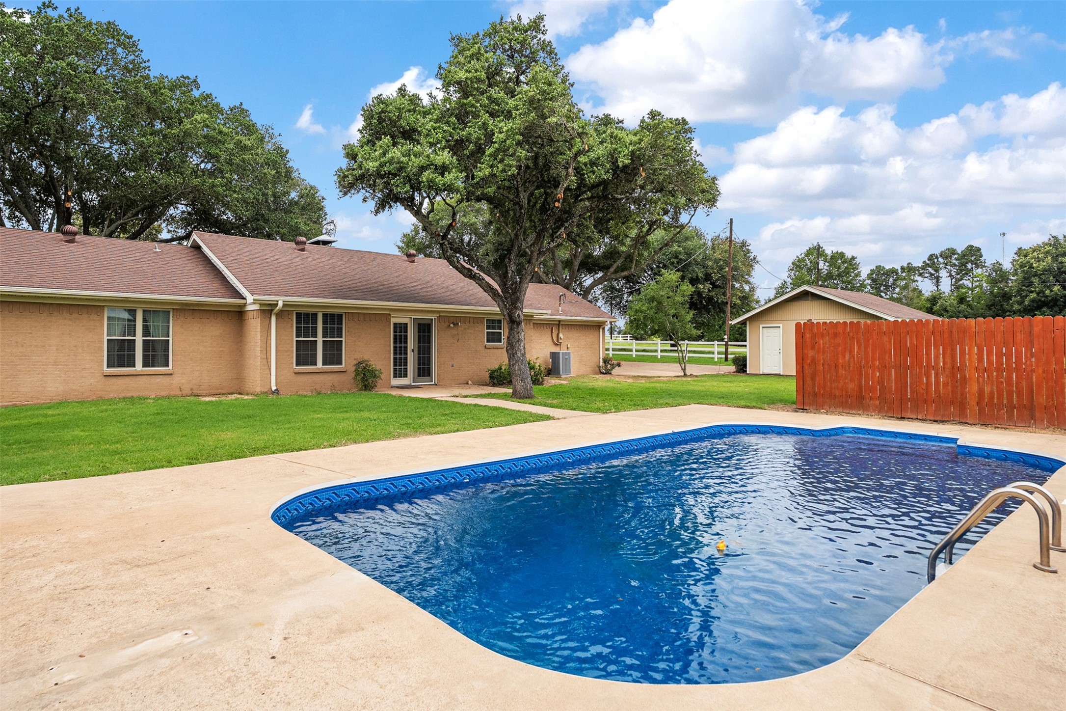 11608 State Highway 19 N Athens TX 75752