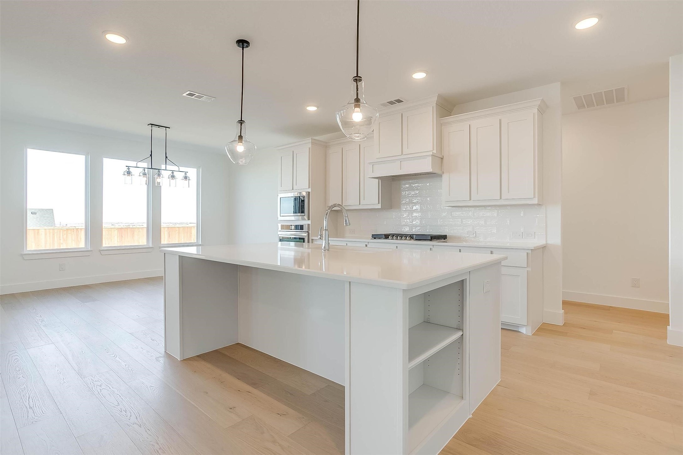 826 Feathergrass Court W Haslet TX 76052