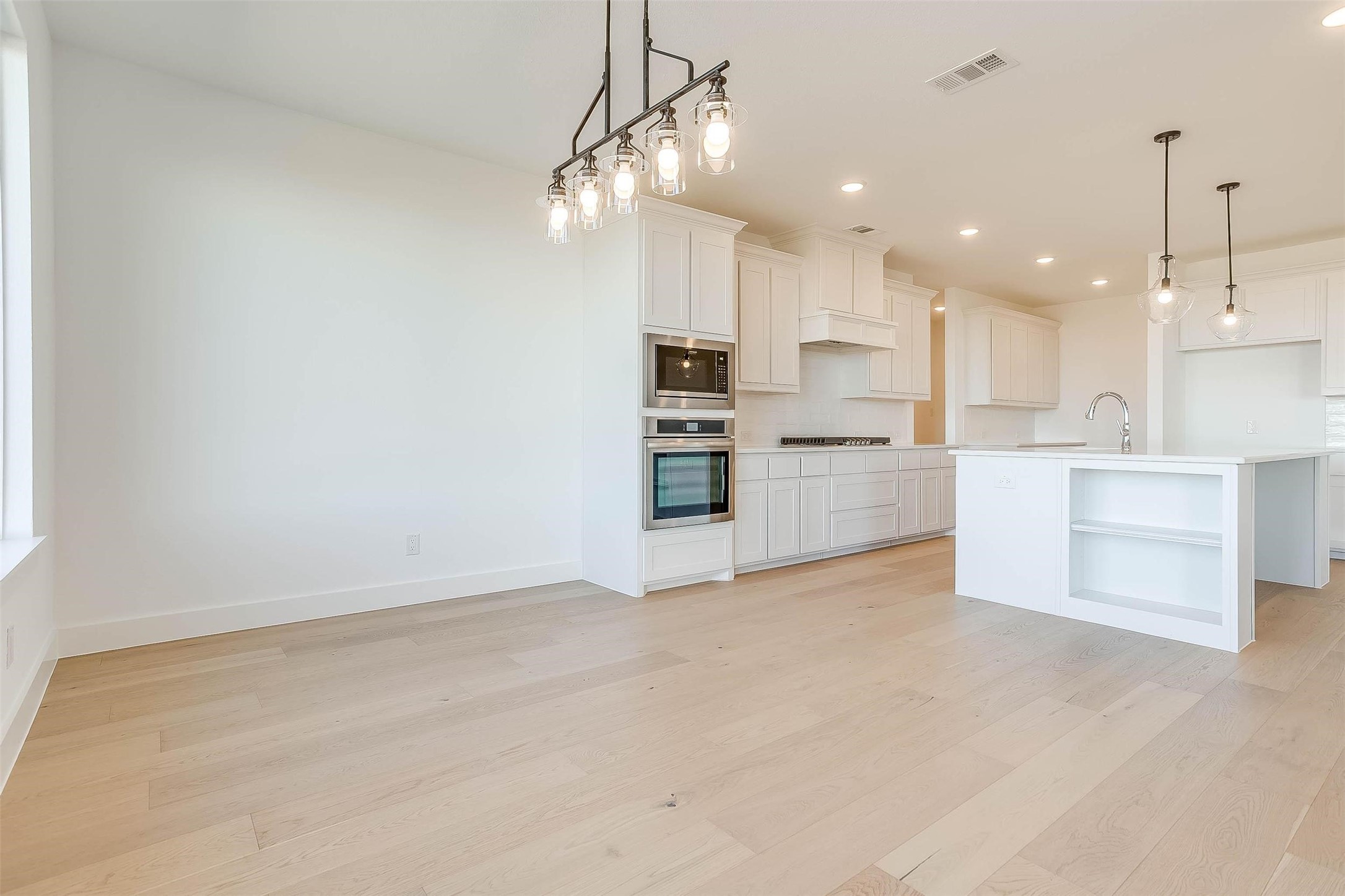 826 Feathergrass Court W Haslet TX 76052