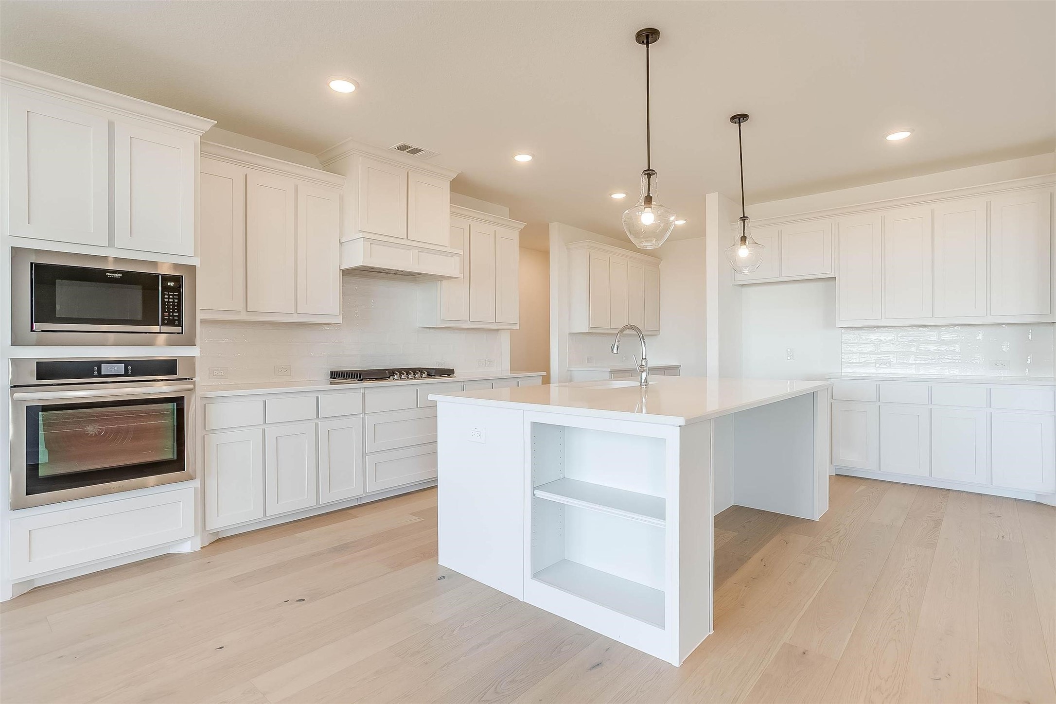 826 Feathergrass Court W Haslet TX 76052