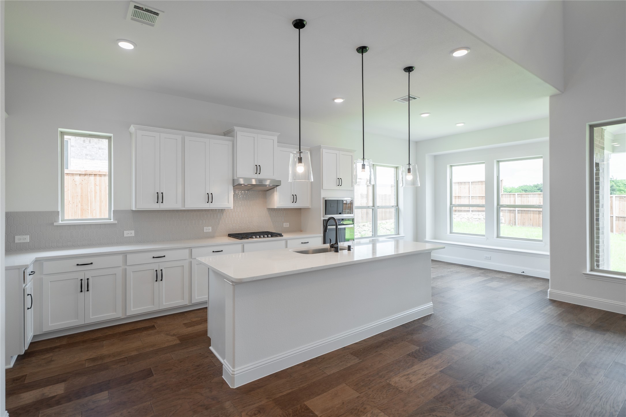 2709 Queenwood Street Celina TX 75009