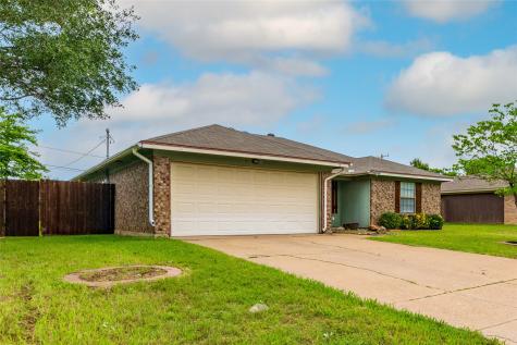 937 Springhill Drive Burleson TX 76028