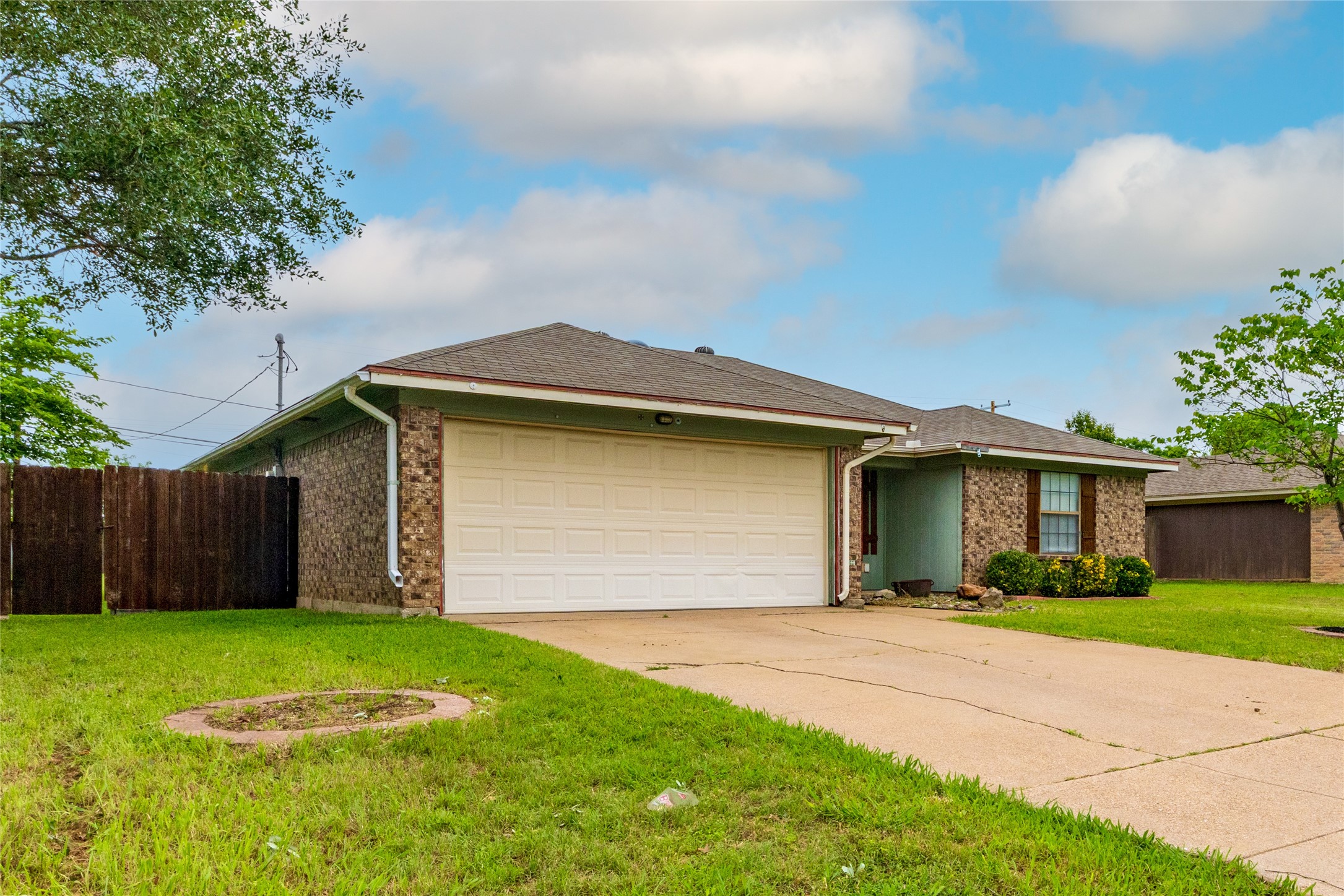 937 Springhill Drive Burleson TX 76028