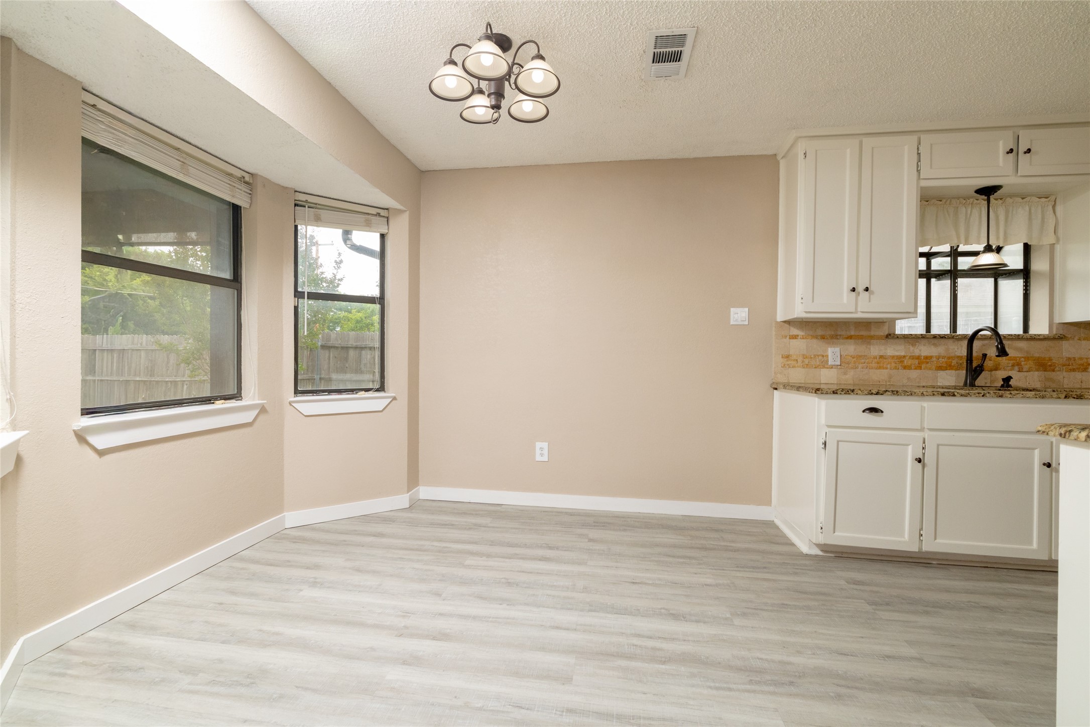 937 Springhill Drive Burleson TX 76028