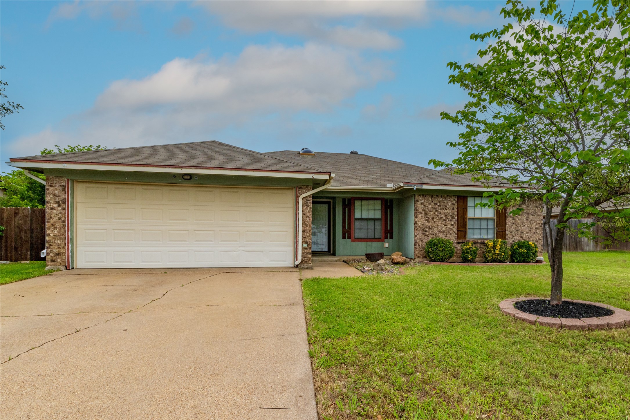 937 Springhill Drive Burleson TX 76028