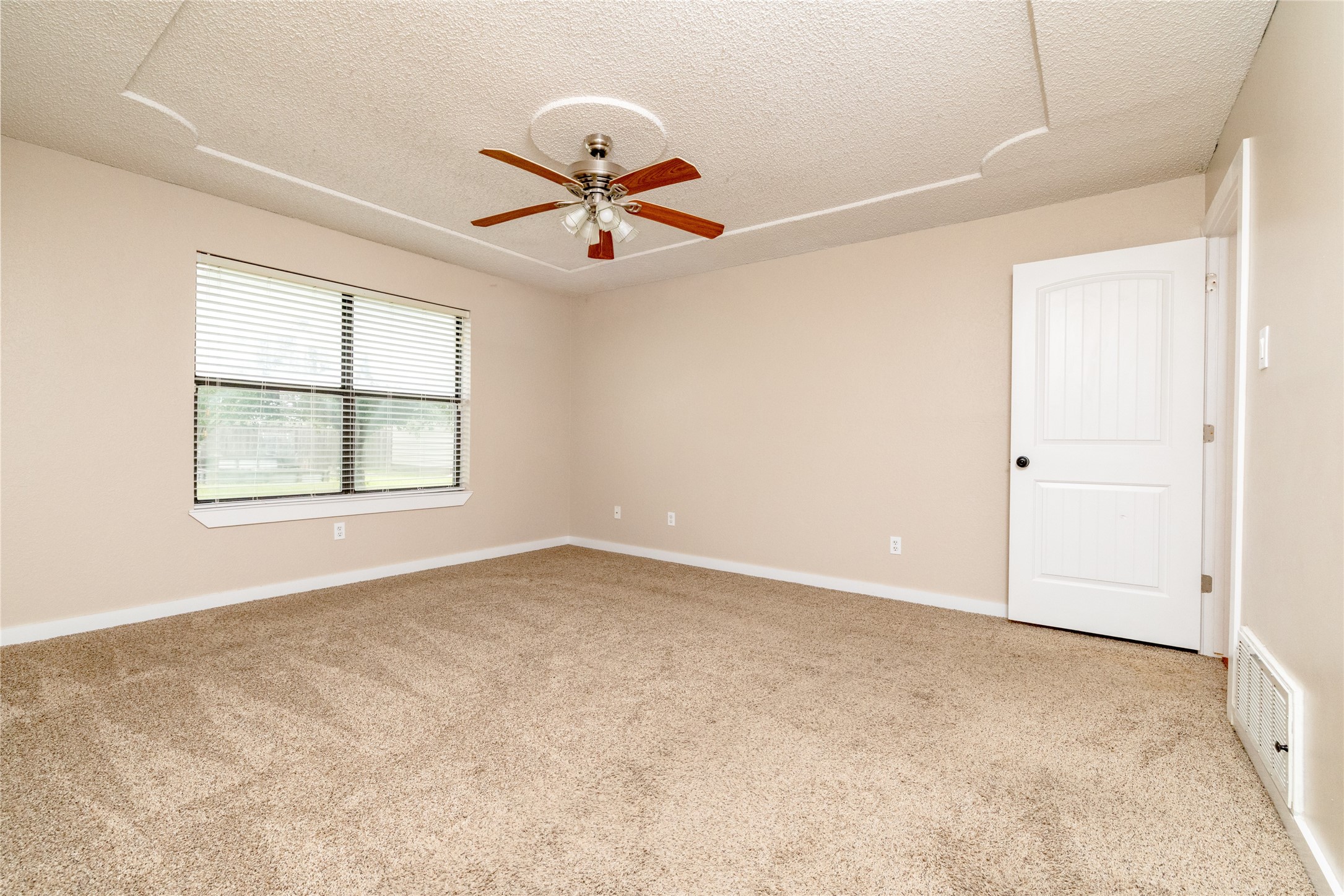 937 Springhill Drive Burleson TX 76028