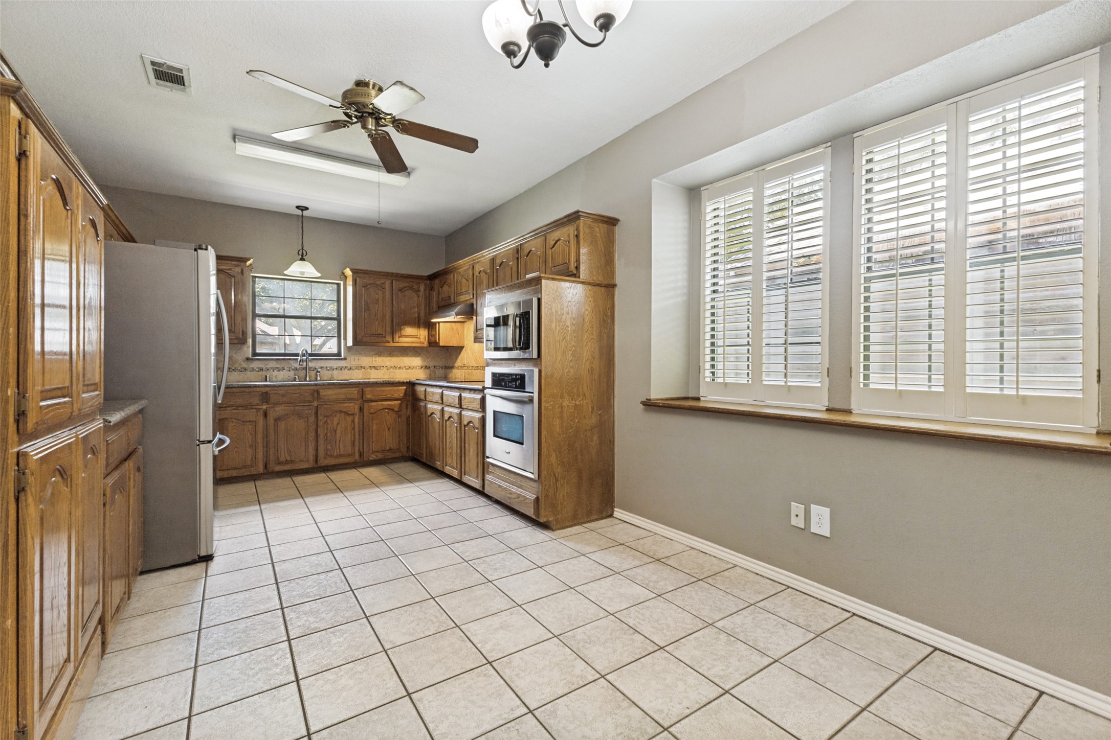 4123 Lawngate Drive Dallas TX 75287