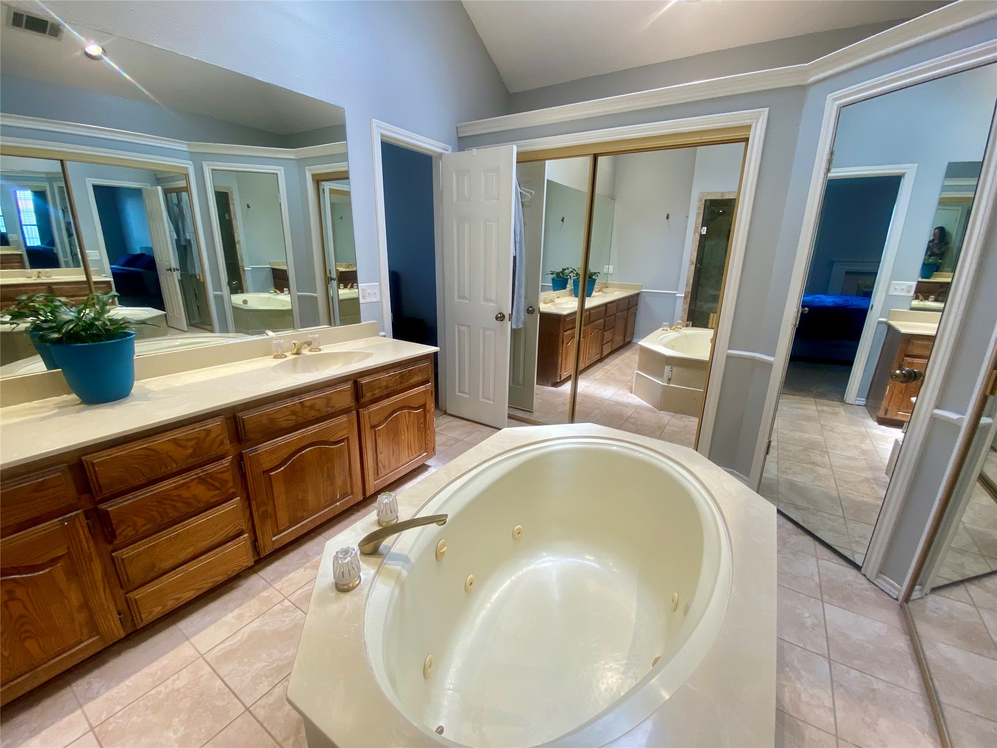 4123 Lawngate Drive Dallas TX 75287