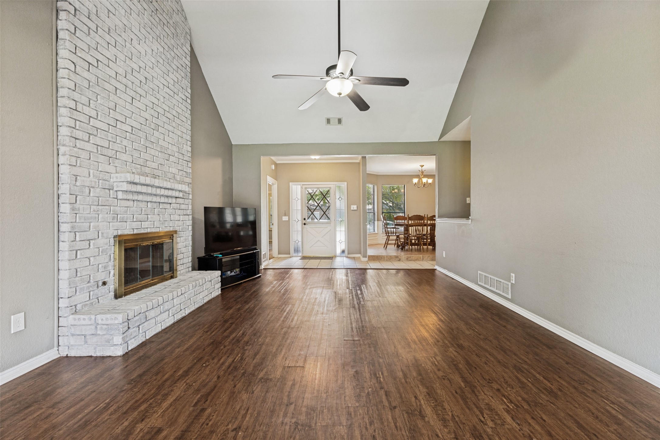 4123 Lawngate Drive Dallas TX 75287