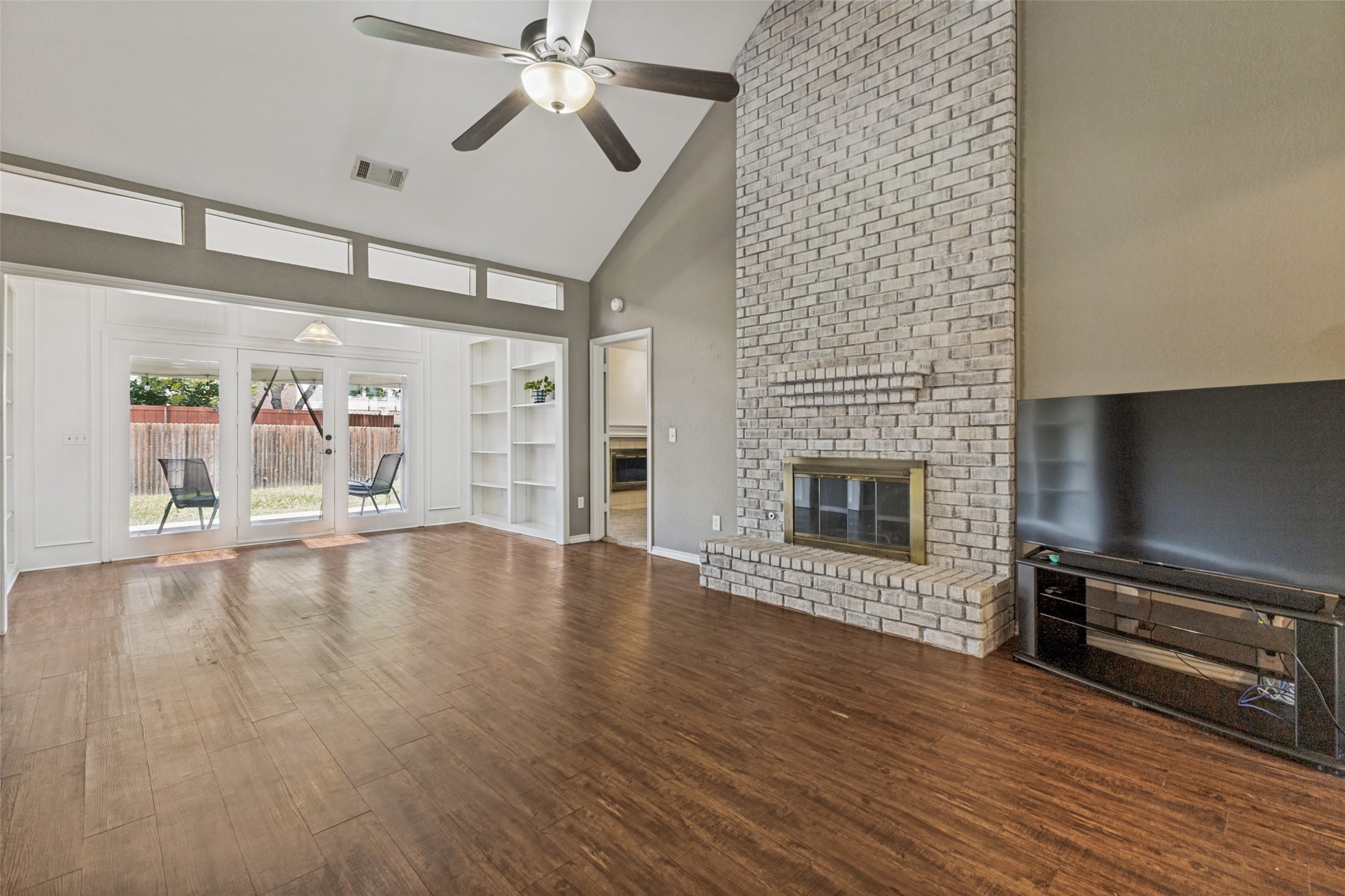 4123 Lawngate Drive Dallas TX 75287