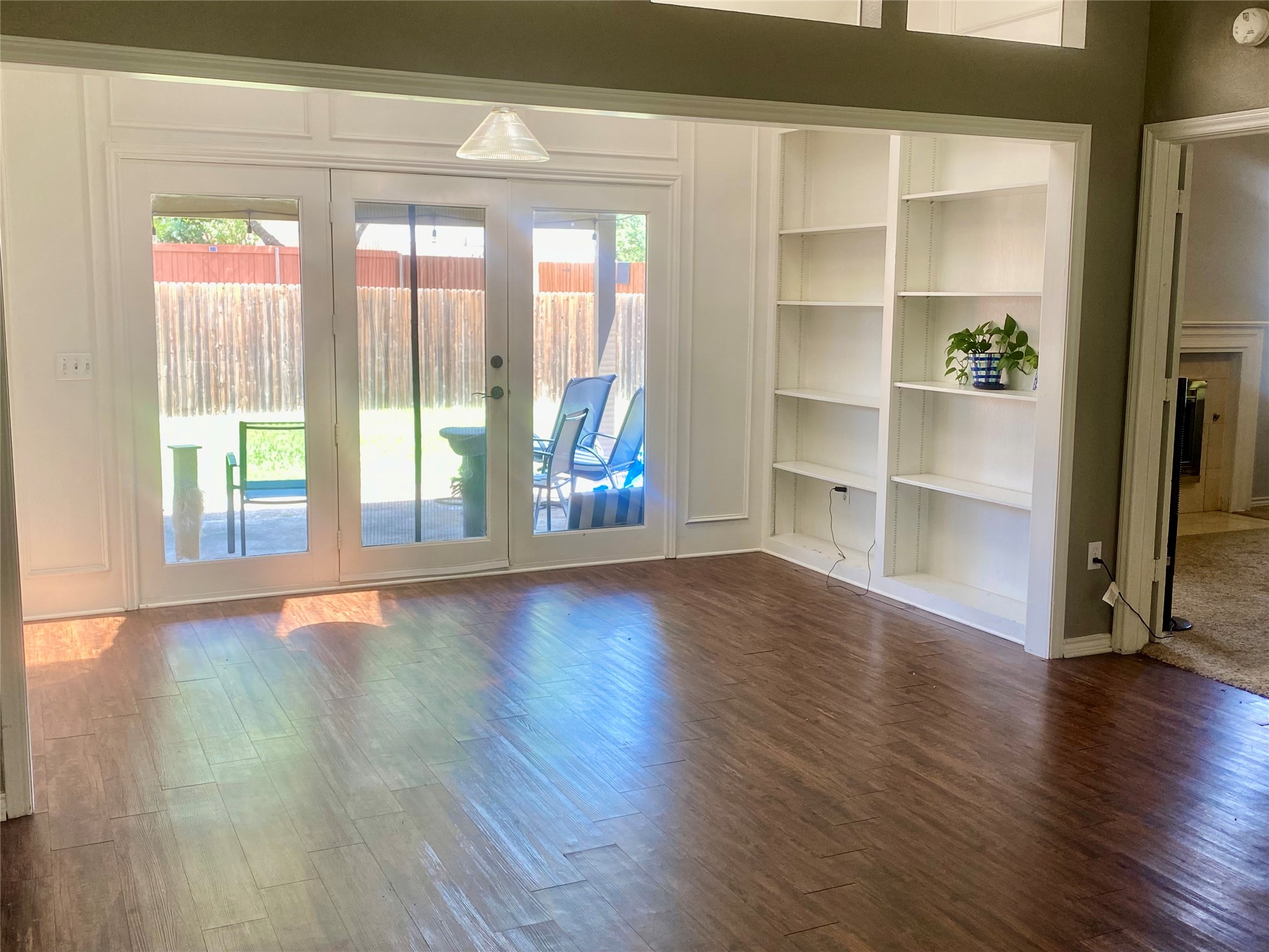 4123 Lawngate Drive Dallas TX 75287
