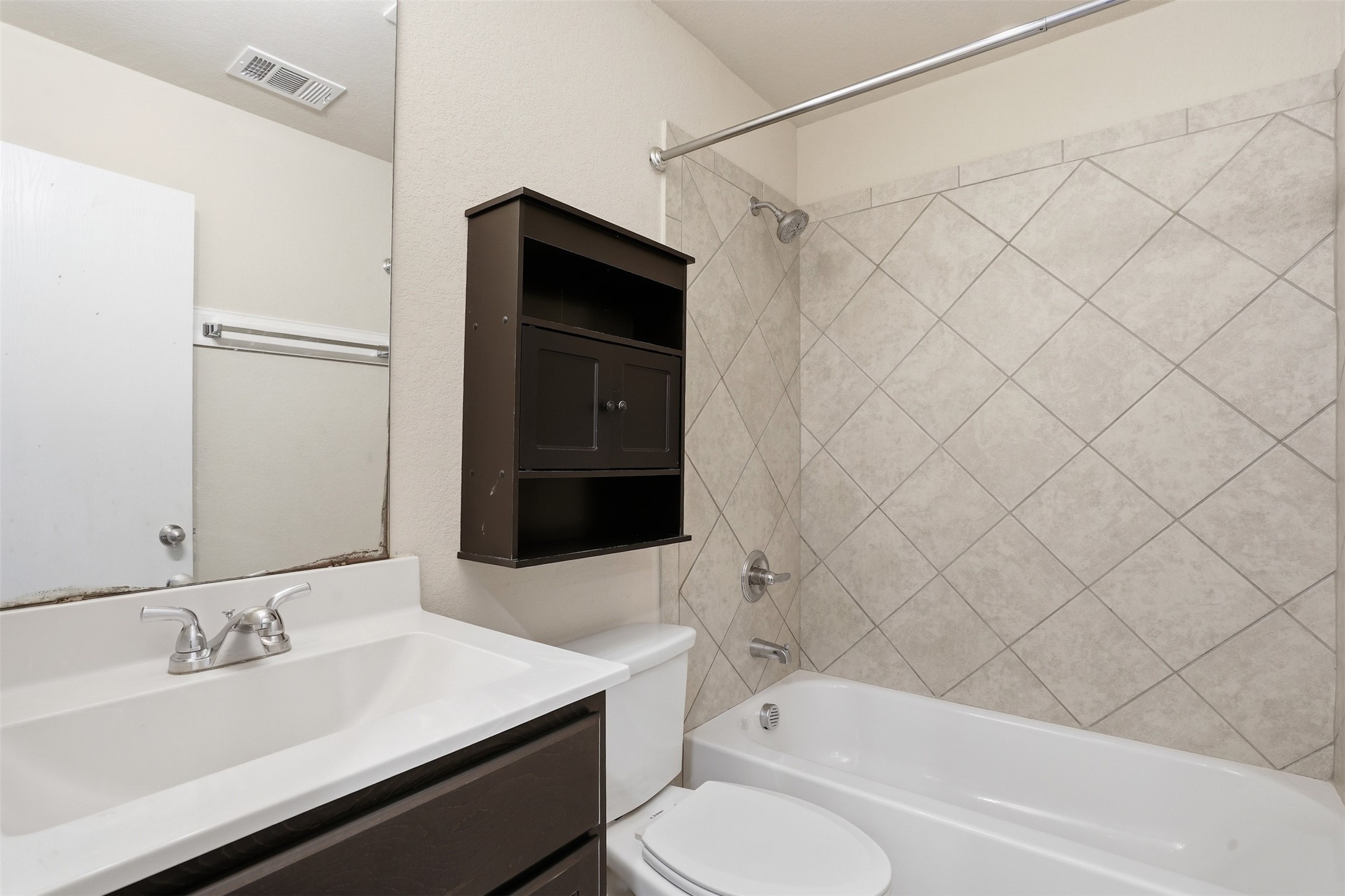 637 S Redford Lane White Settlement TX 76108