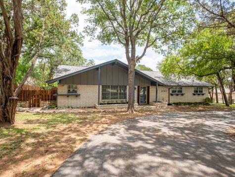 2107 Boca Vista Drive Granbury TX 76048