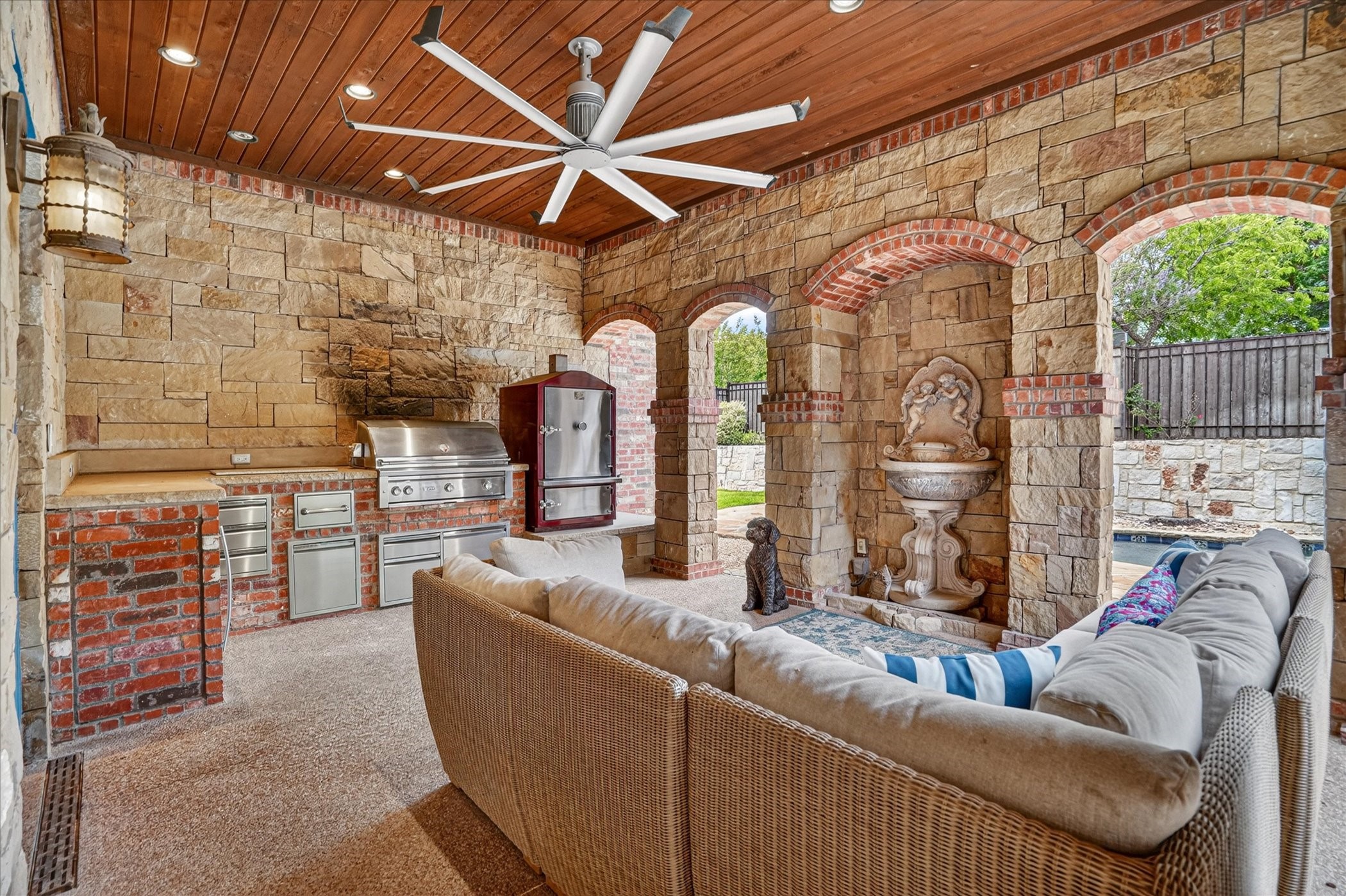 716 Flamingo Circle Burleson TX 76028