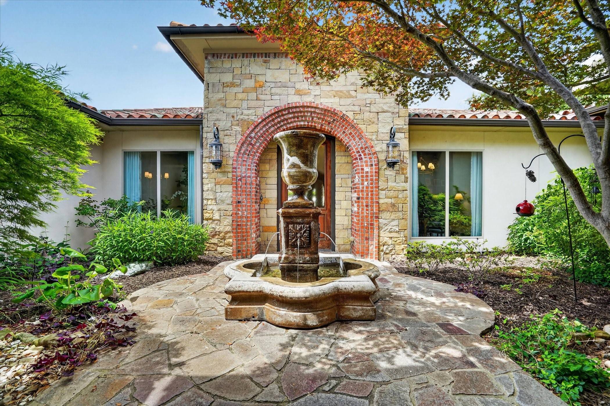716 Flamingo Circle Burleson TX 76028