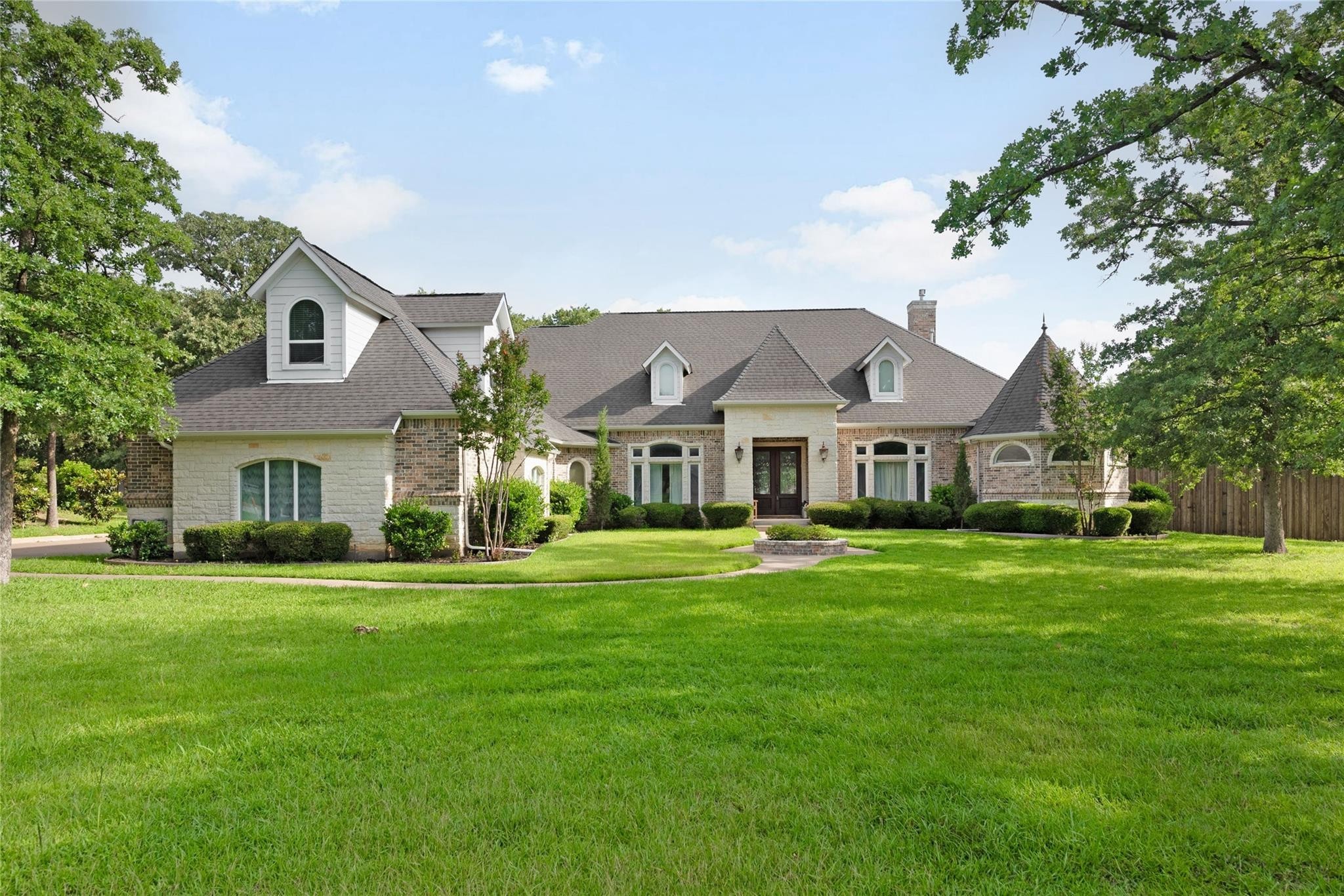 6204 Toscana Circle Fort Worth TX 76140