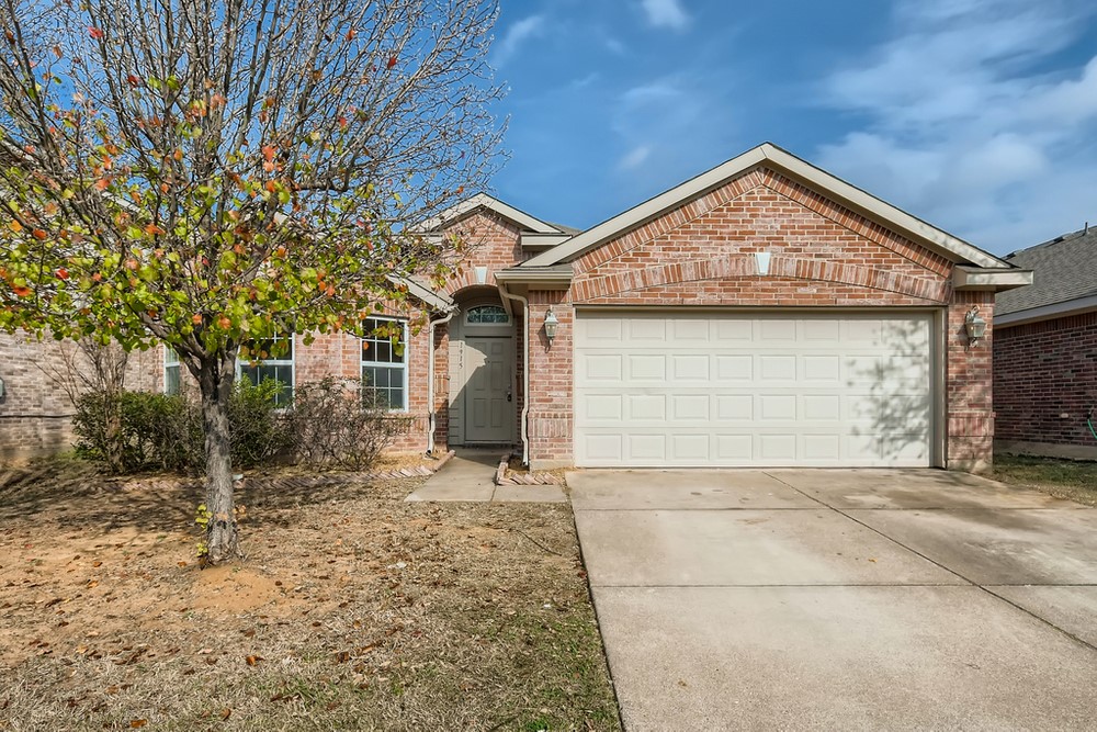1915 Pin Oak Lane Dallas TX 75253