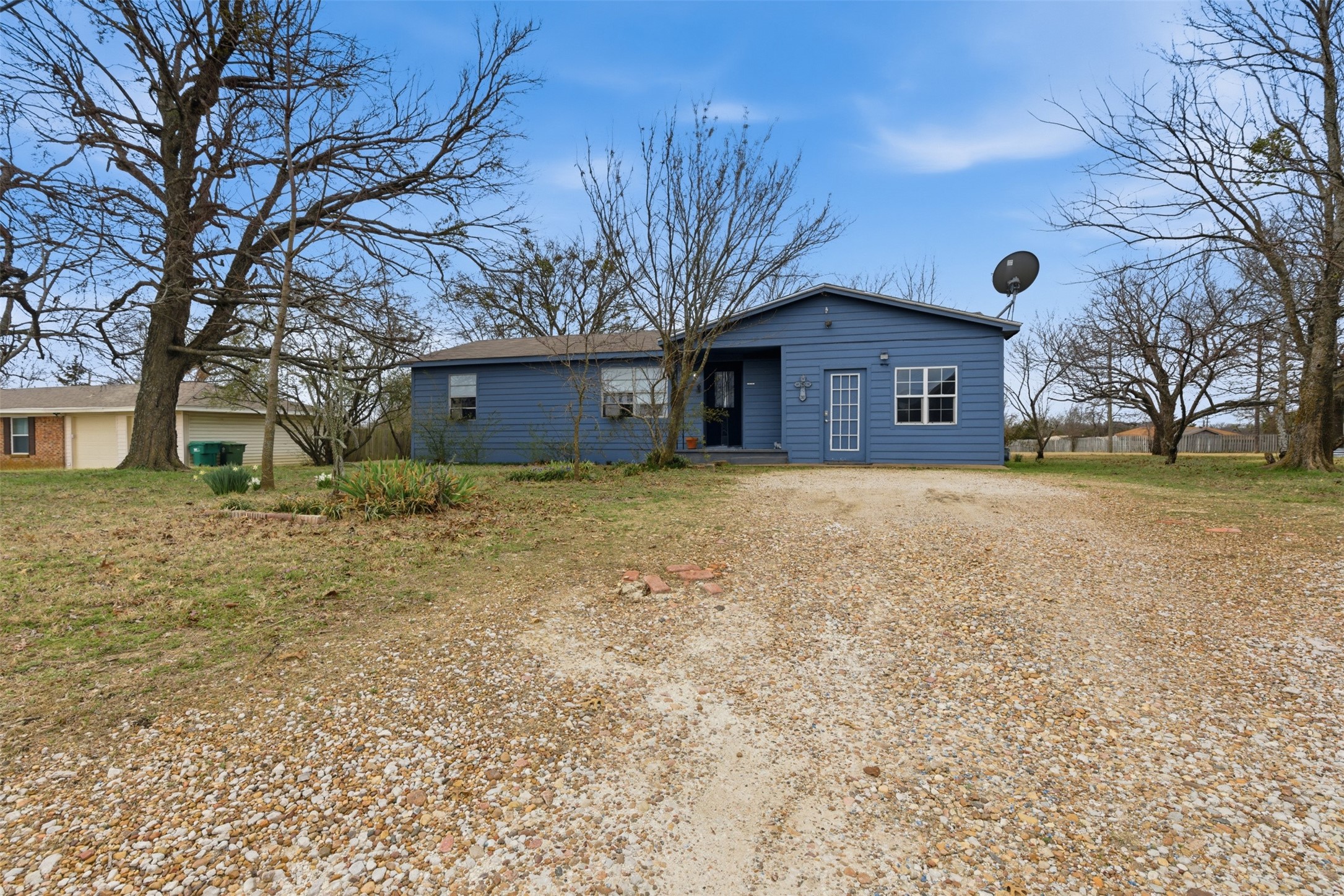 510 E State Highway 11 Tom Bean TX 75489
