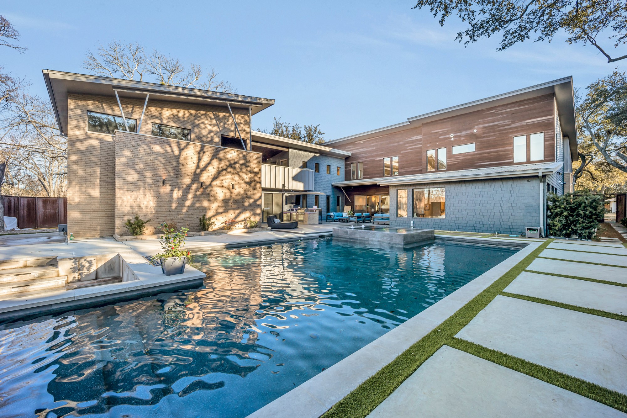 5947 Meadowcrest Drive Dallas TX 75230