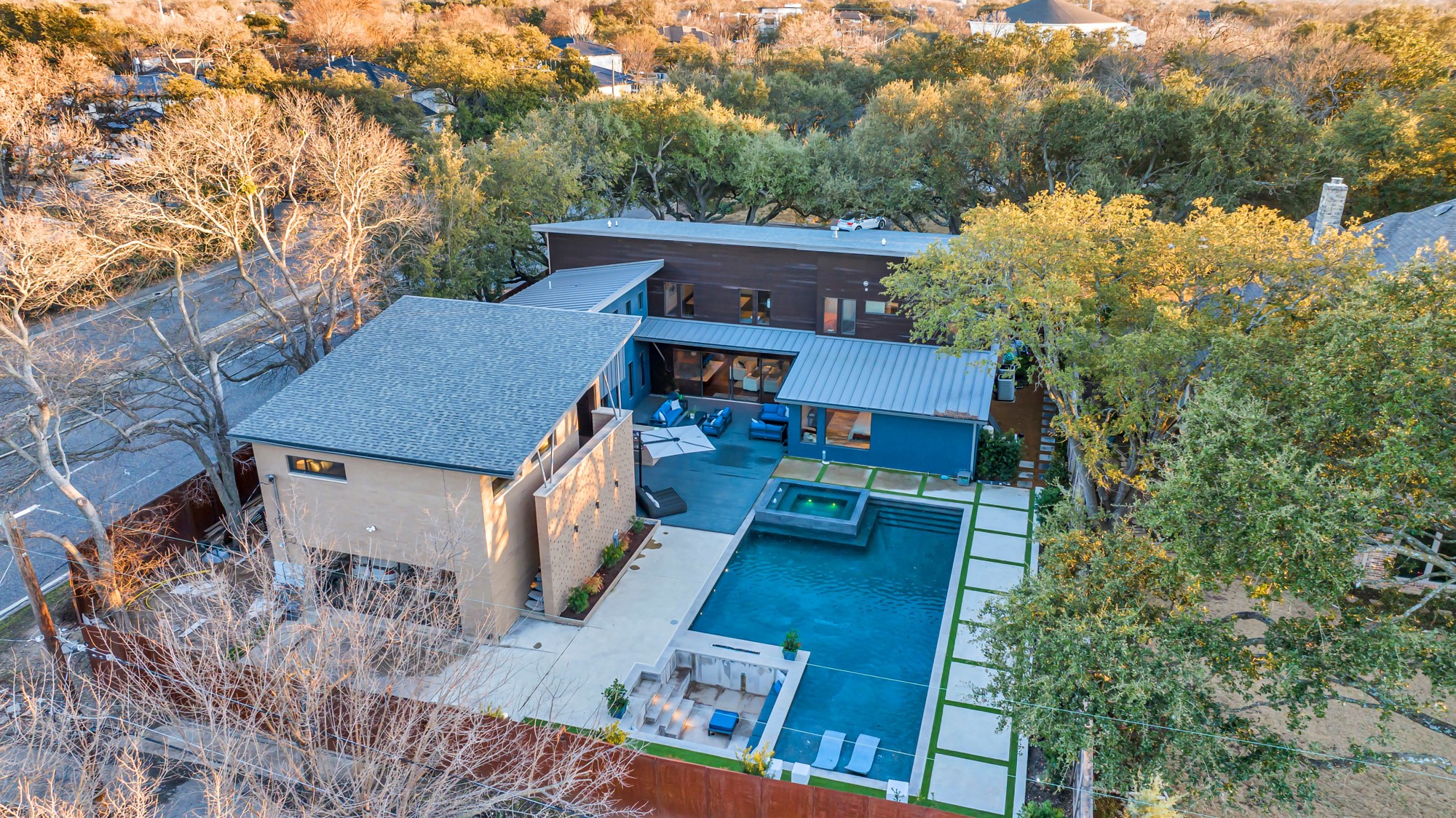 5947 Meadowcrest Drive Dallas TX 75230