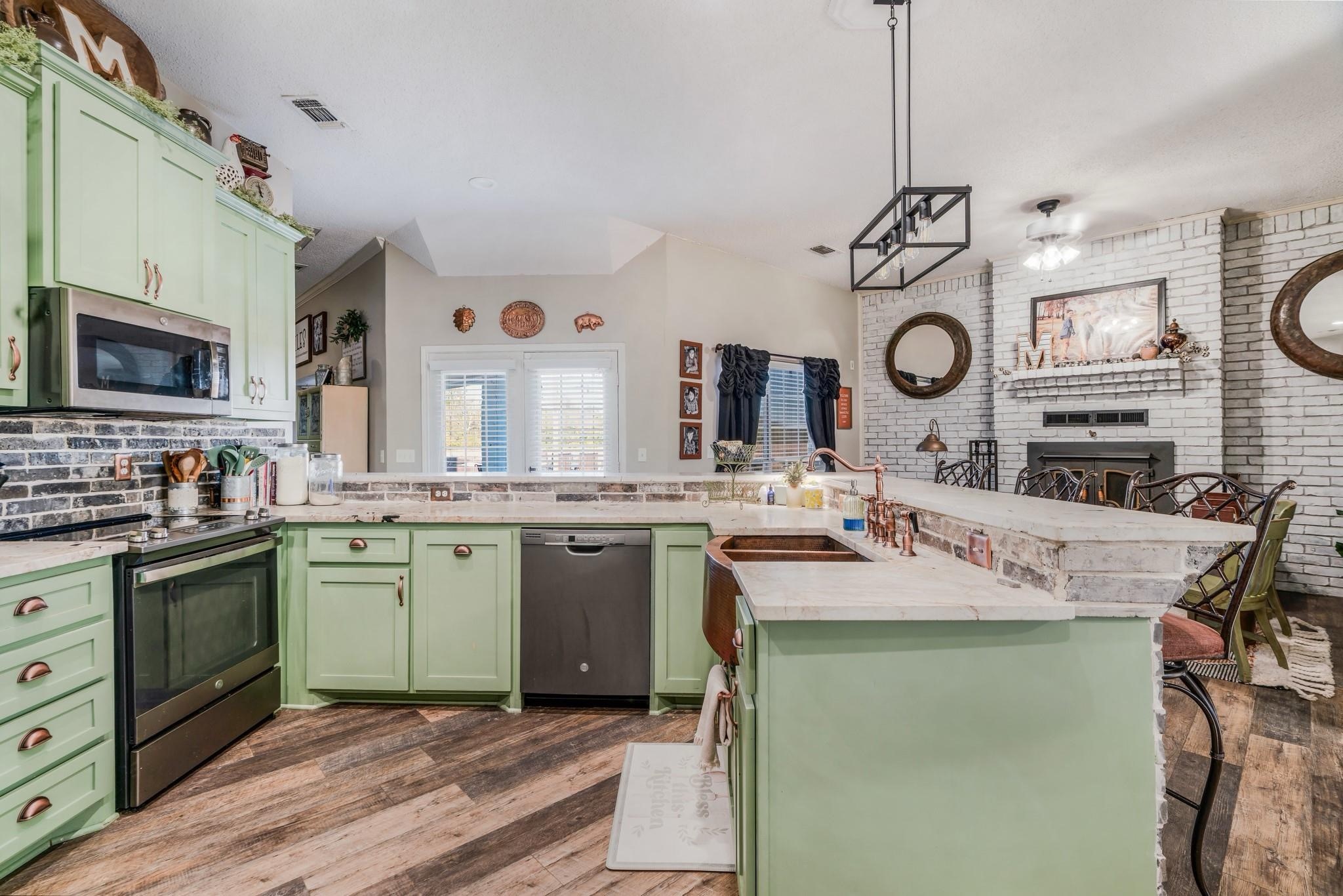 3122 Texas Highway 24 Cooper TX 75432