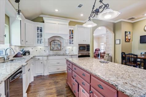 162 Shady Oaks Circle Sherman TX 75092