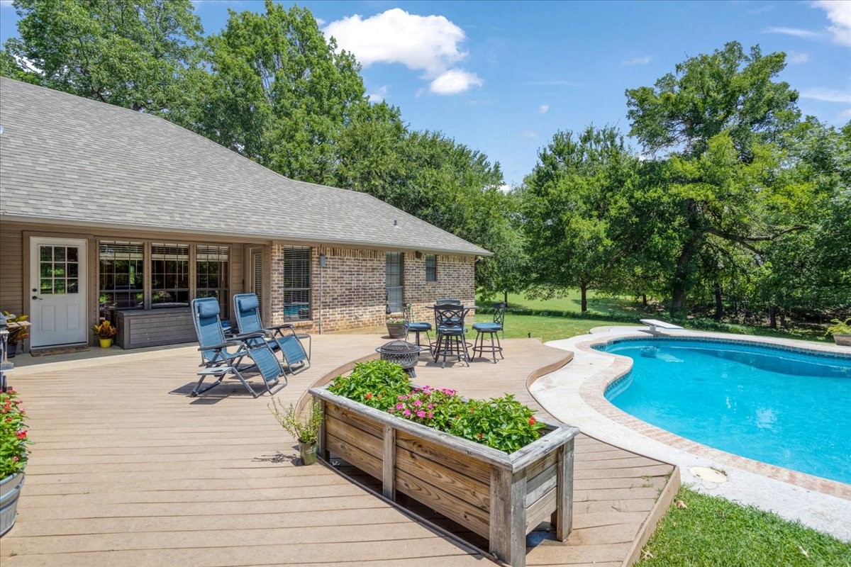 162 Shady Oaks Circle Sherman TX 75092