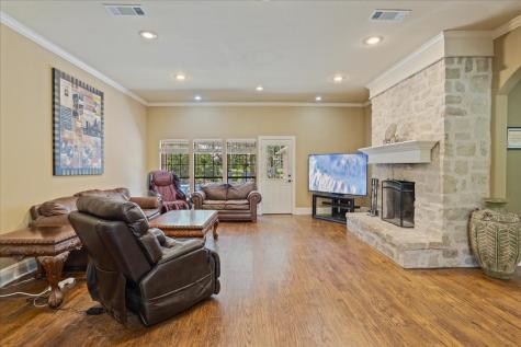 162 Shady Oaks Circle Sherman TX 75092