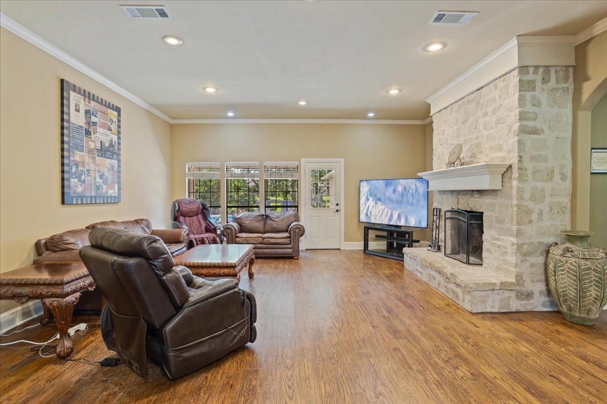 162 Shady Oaks Circle Sherman TX 75092