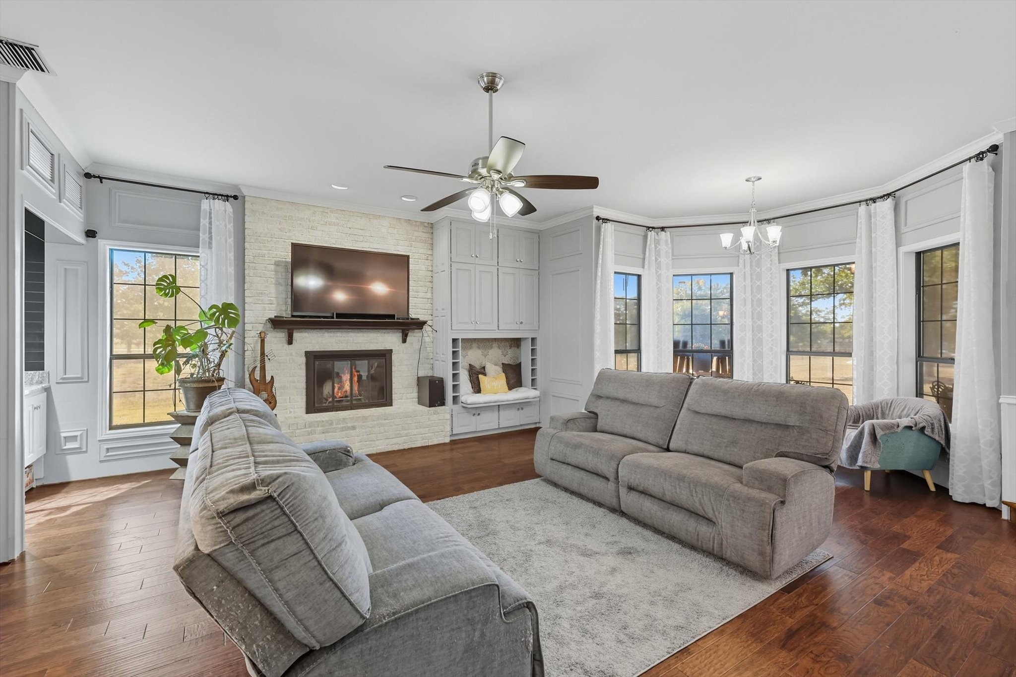 4011 E Bankhead Highway Hudson Oaks TX 76087