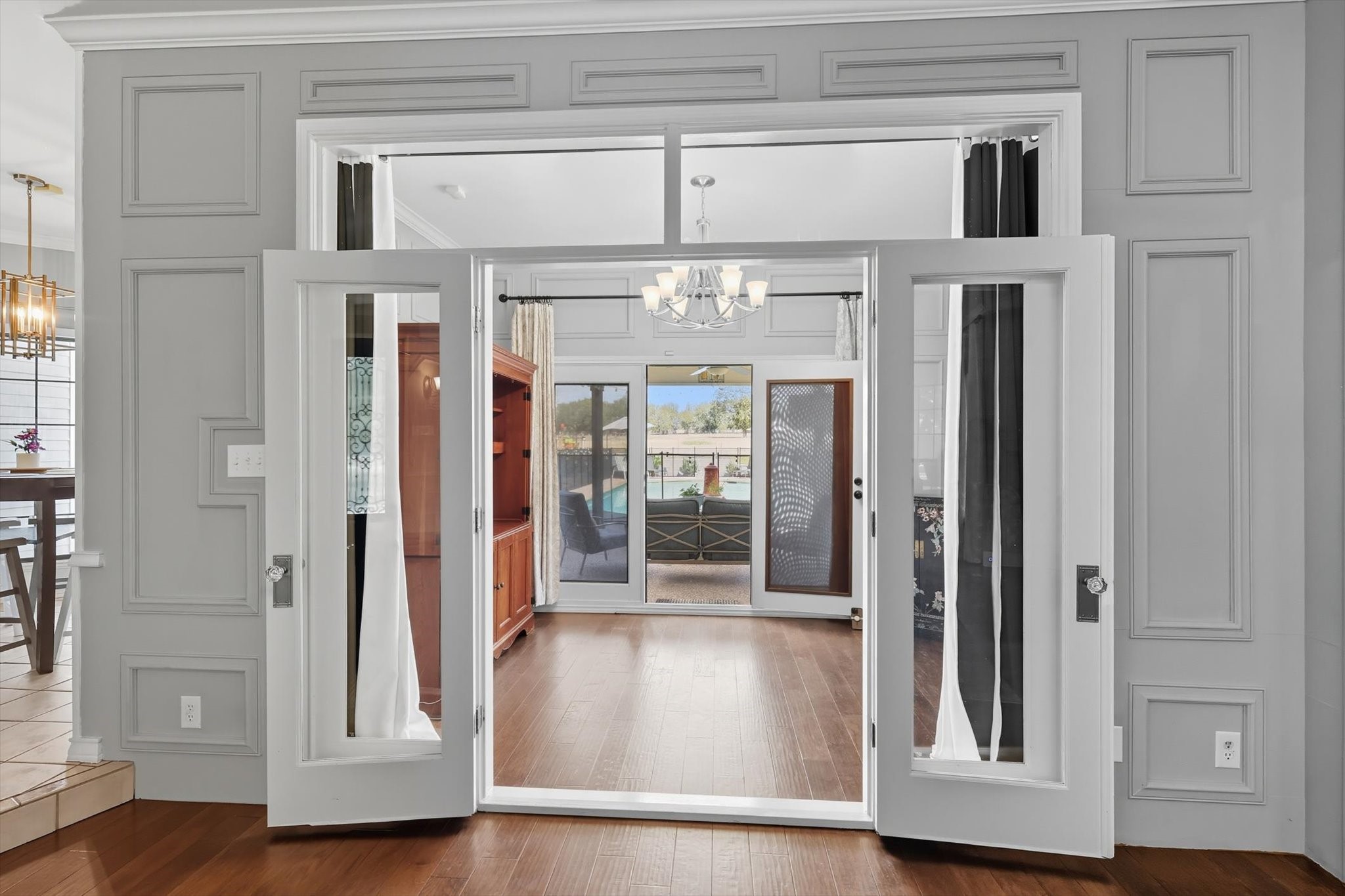 4011 E Bankhead Highway Hudson Oaks TX 76087