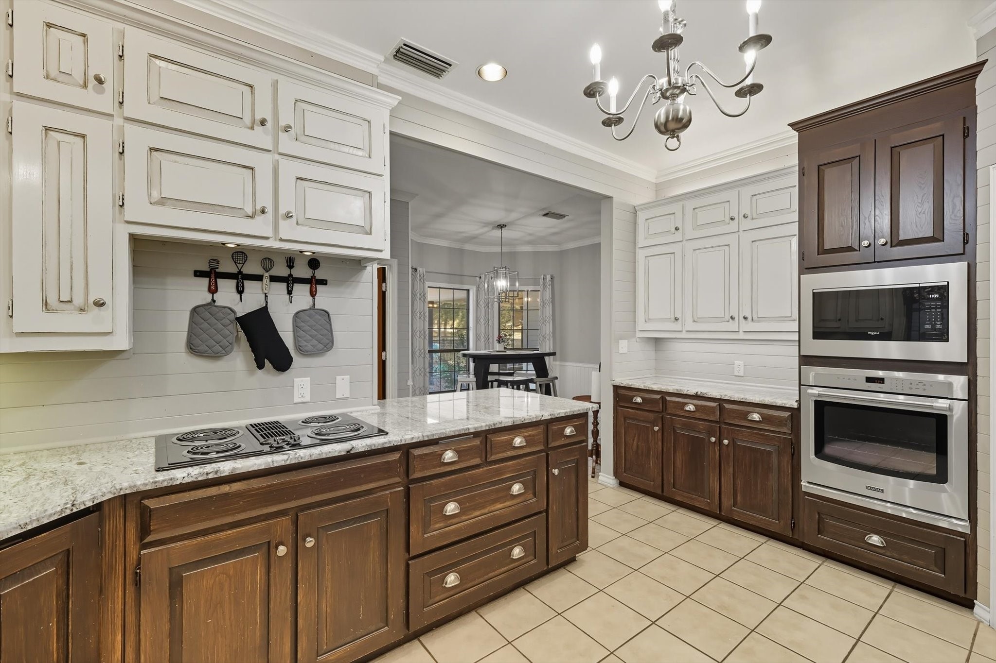 4011 E Bankhead Highway Hudson Oaks TX 76087