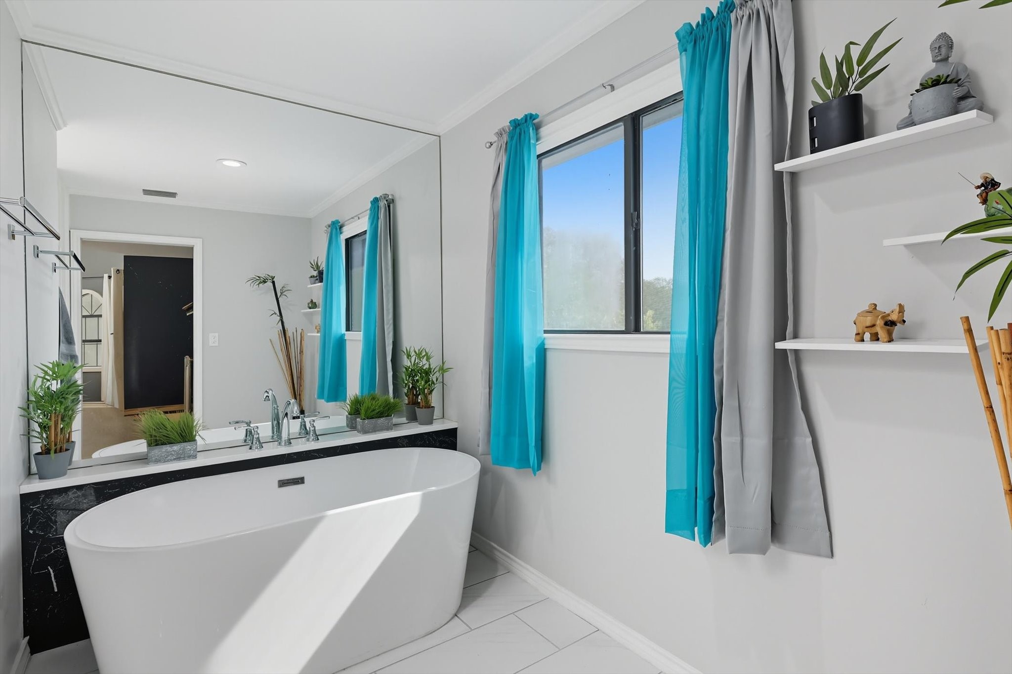 4011 E Bankhead Highway Hudson Oaks TX 76087